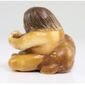 RAR: netsuke de perioada Edo. sculptura in fildes patinat. cca 1850. Japonia